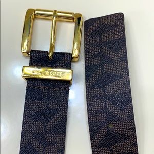 Micheal Kors leather belt